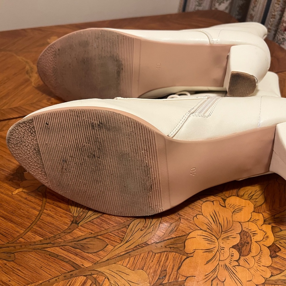 White ankle booties size 40 - Picture 3 of 3